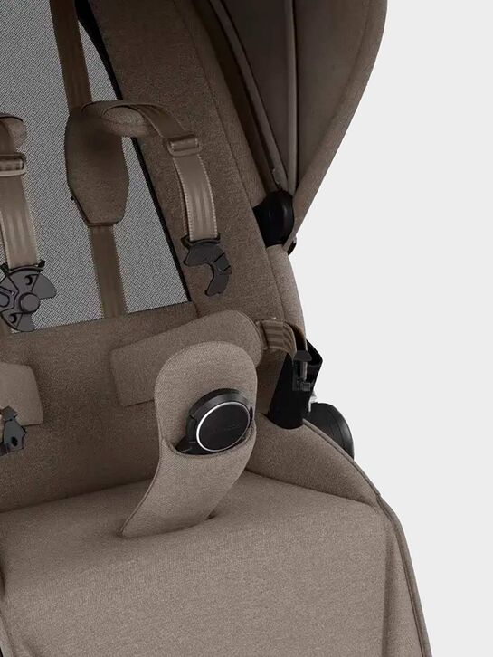 Коляска 2 в 1 Maxi-Cosi Fame Twillic Truffel  | Фото 15