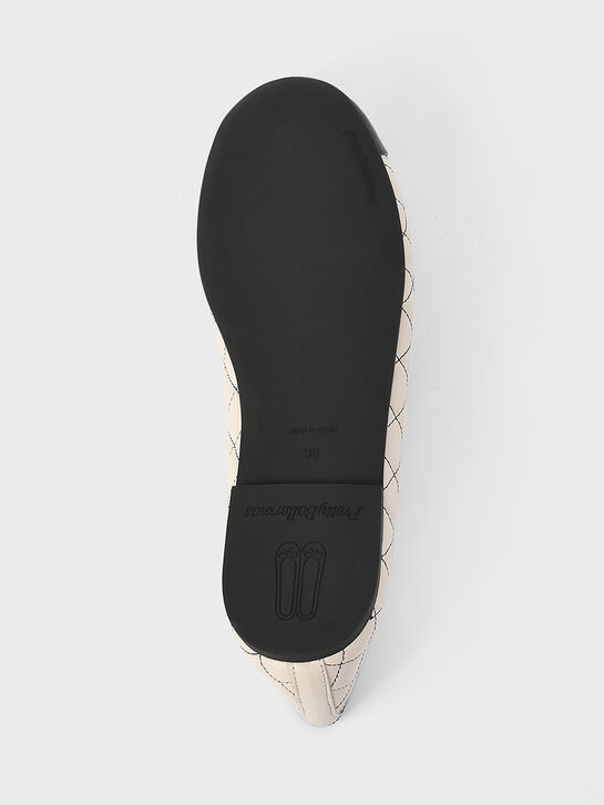 Балетки стеганые с черной отделкой Pretty Ballerinas | Фото 5