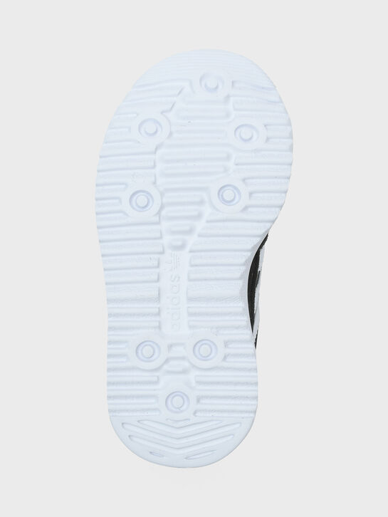 Черные кроссовки с белой отделкой Adidas | Фото 5