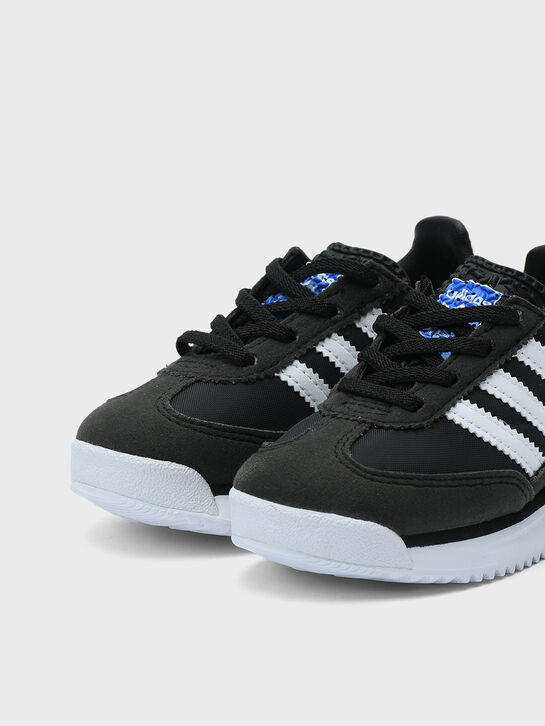 Черные кроссовки с белой отделкой Adidas | Фото 6