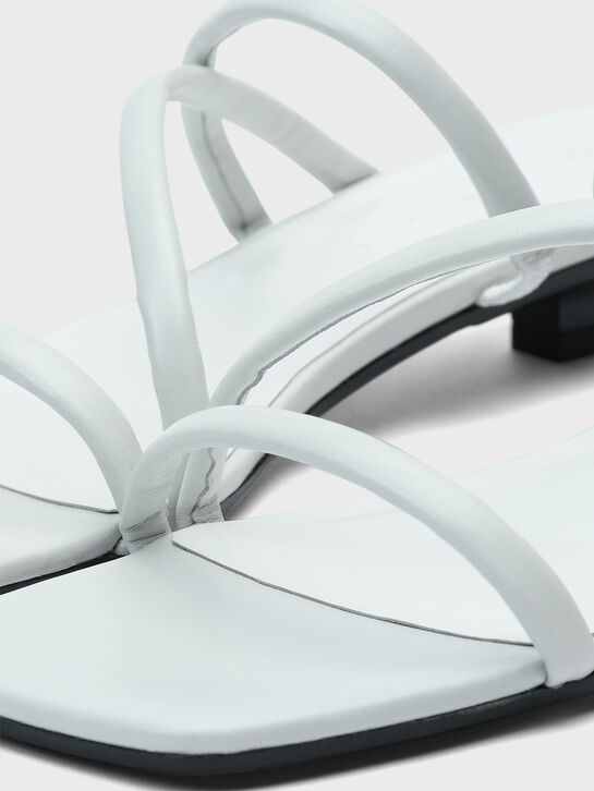 Босоножки Morena с ремешками, белые By Far | Фото 7