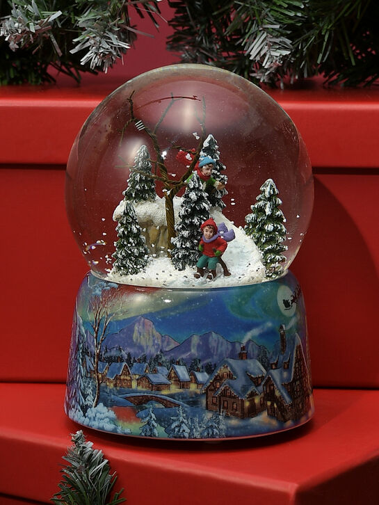 Снежный шар &quot;Дети катаются с горки в лесу&quot; Musicboxworld | Фото 2