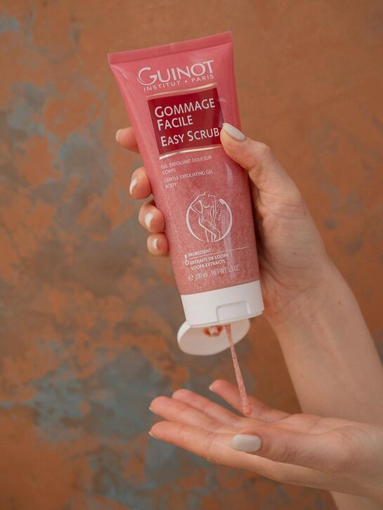Нежный гель-скраб для тела с экстрактом люффы Gommage Facile, 200 мл GUINOT | Фото 2