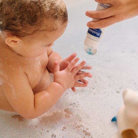 Мультисенсорная пена для ванны для нормальной кожи 0+, 200 мл Mustela | Фото 3