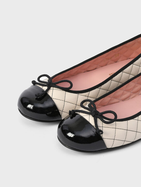 Балетки стеганые с черной отделкой Pretty Ballerinas | Фото 6