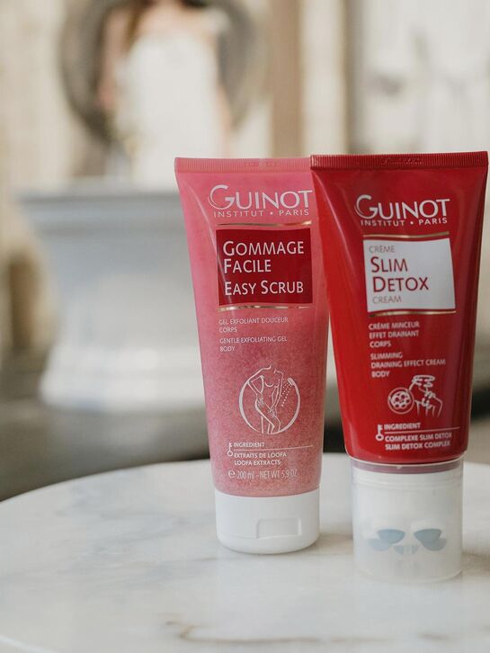 Нежный гель-скраб для тела с экстрактом люффы Gommage Facile, 200 мл GUINOT | Фото 8