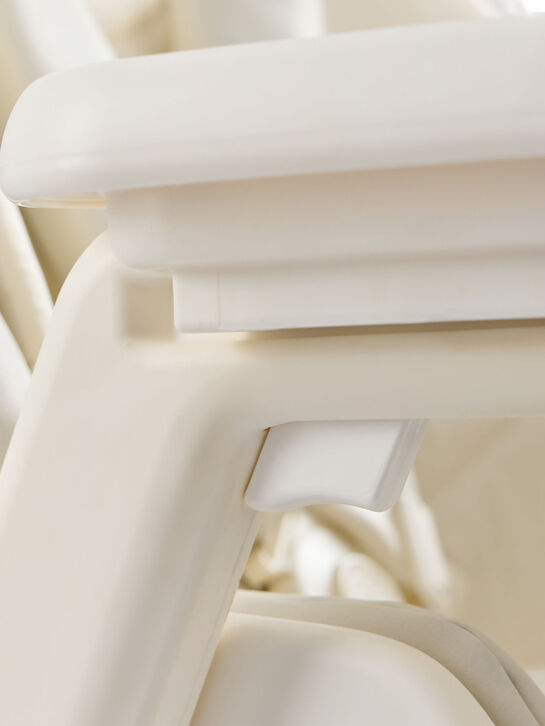 Стул для кормления ROMEO (milky) Happy Baby | Фото 20