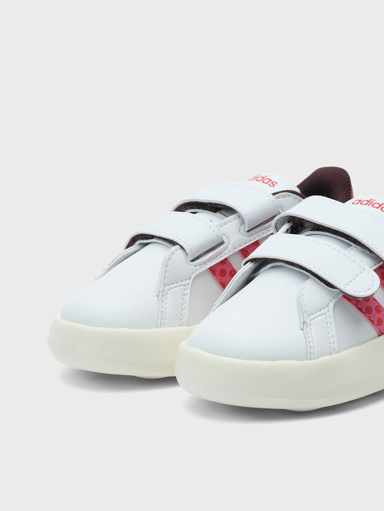 Кеды с красной отделкой Adidas | Фото 6