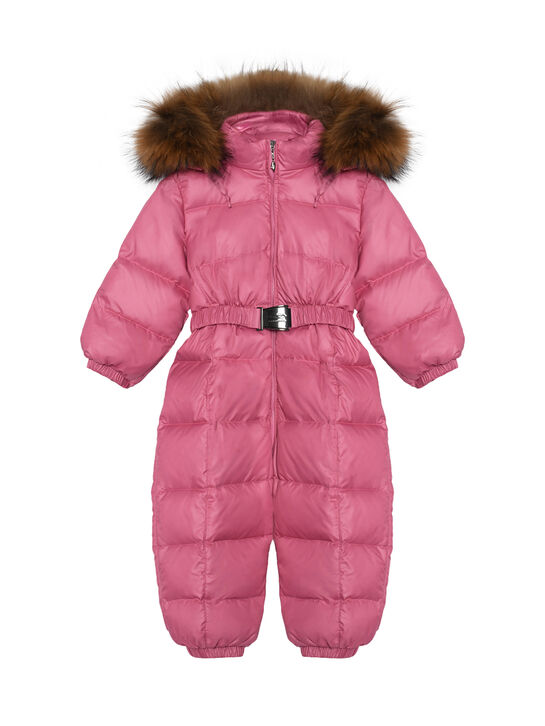 Комбинезон с мехом енота на капюшоне, розовый Manudieci | Фото 1