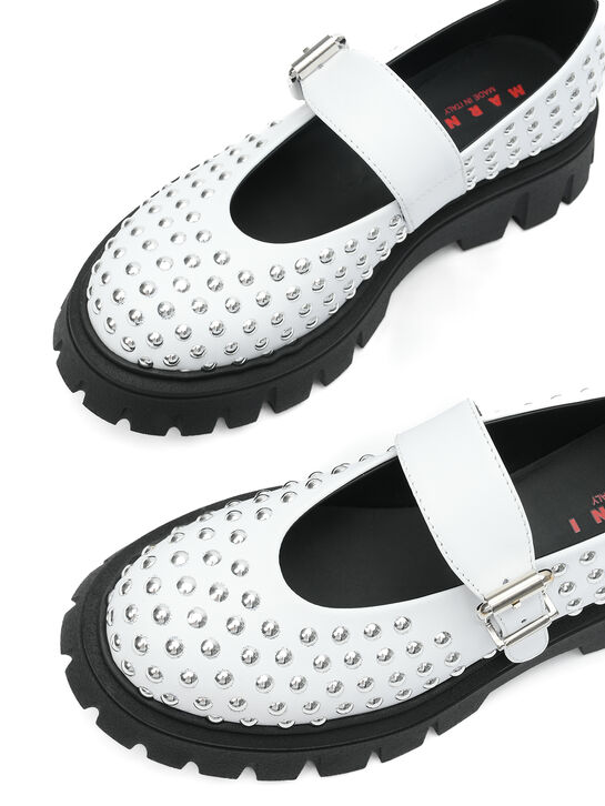 Туфли с клепками, белые MARNI | Фото 3