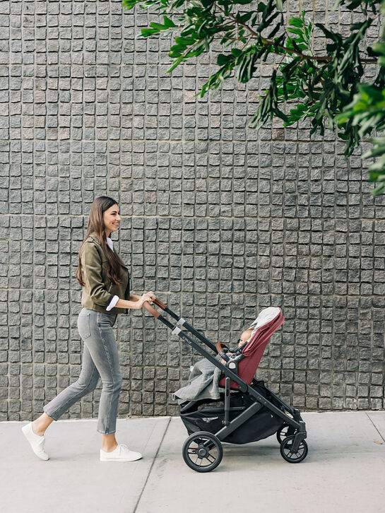 Коляска прогулочная Cruz V2 Lucy UPPAbaby | Фото 10