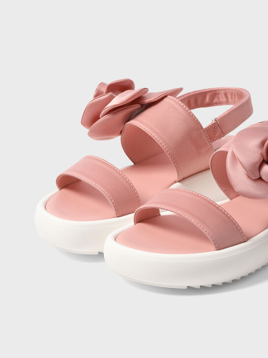 Босоножки с декором &quot;роза&quot; Andrea Montelpare | Фото 6