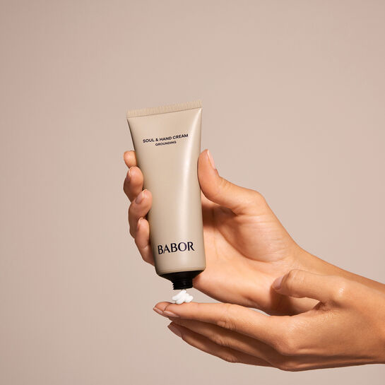 Крем для мягкой кожи рук и ухоженных ногтей grounding soul & hand BABOR | Фото 2