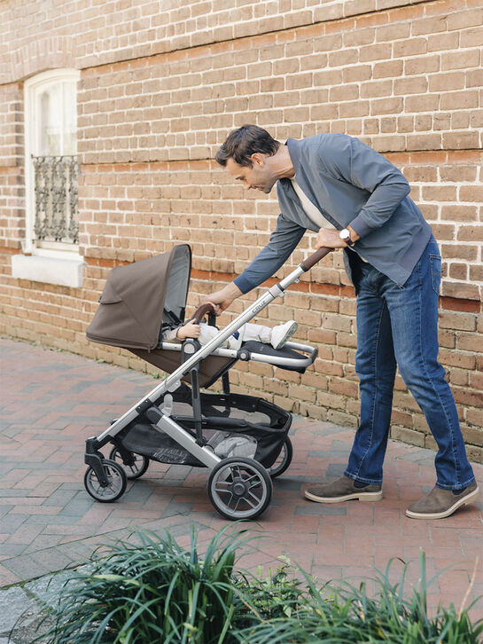 Прогулочная коляска Cruz V2 THEO UPPAbaby | Фото 8