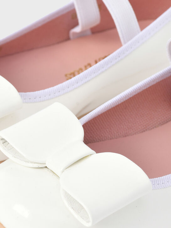 Туфли с кожаным бантом, белые Pretty Ballerinas | Фото 7