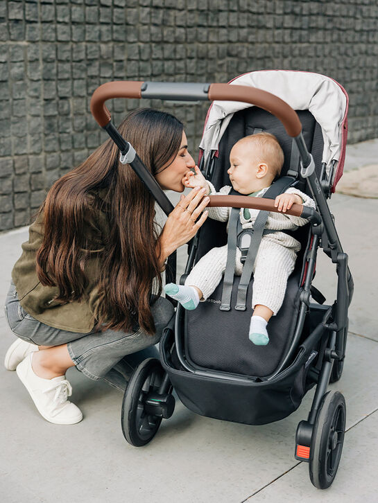 Коляска прогулочная Cruz V2 Lucy UPPAbaby | Фото 11