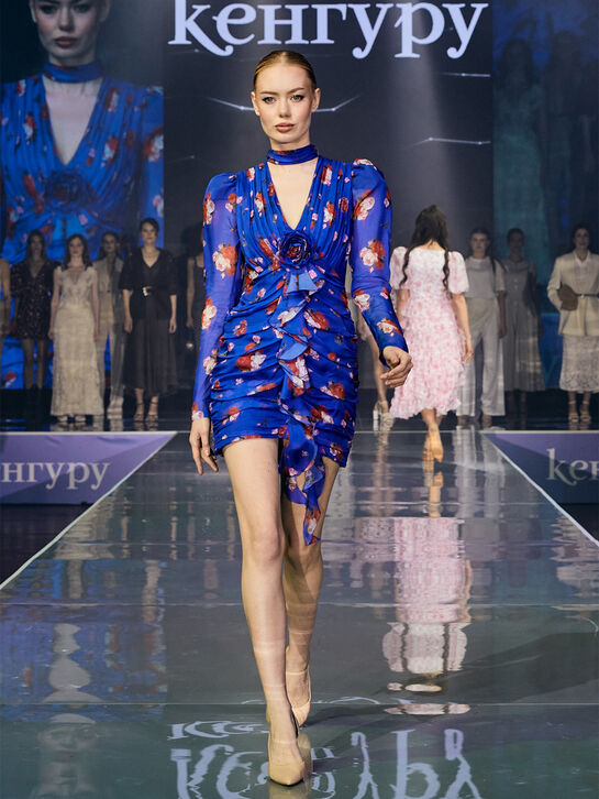 Платье Vienna с драпировкой, синее Roses & Lace | Фото 3