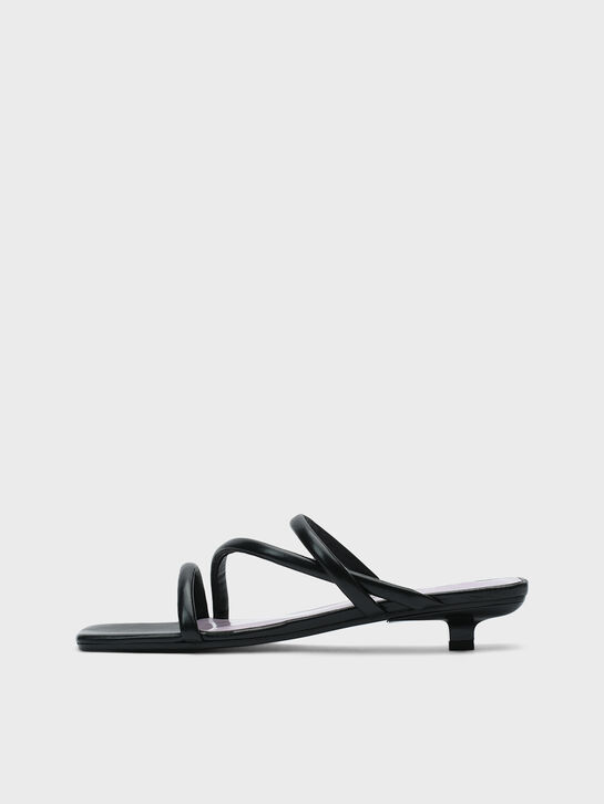 Босоножки Morena с ремешками, черные By Far | Фото 1