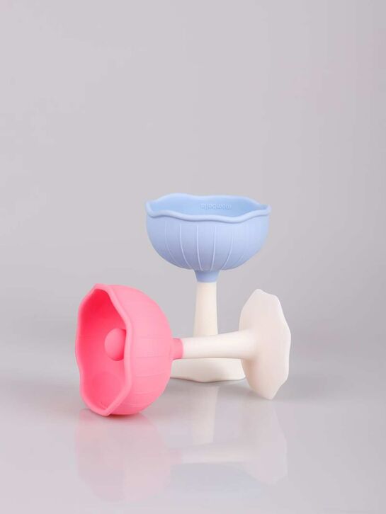 Прорезыватель Грибочек, силиконовый, розовый Mombella | Фото 6