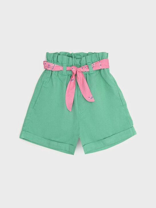 Шорты с розовым поясом, зеленые The New Society | Фото 1