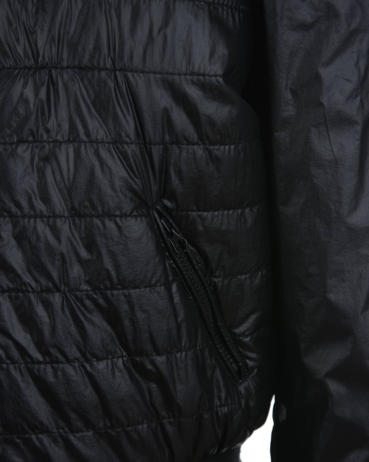 Черная куртка "Just be cool" c акцентными рукавами Monnalisa детская - фото 6