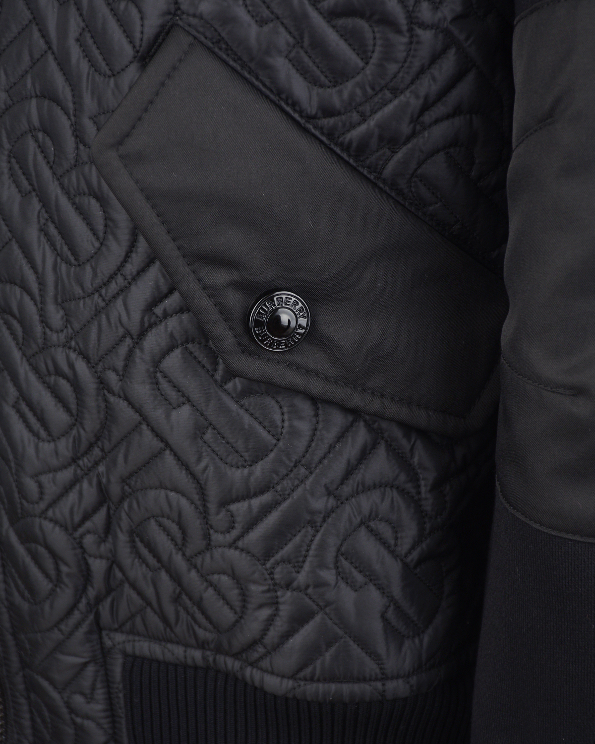 Черная куртка-бомбер с монограммой Burberry детская, размер 128, цвет черный - фото 3