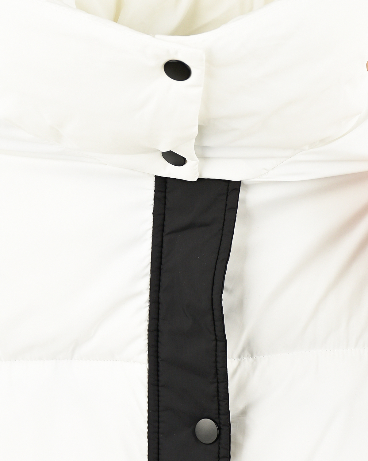 Белый короткий пуховик с черными вставками Karl Lagerfeld kids детский, размер 140 - фото 4