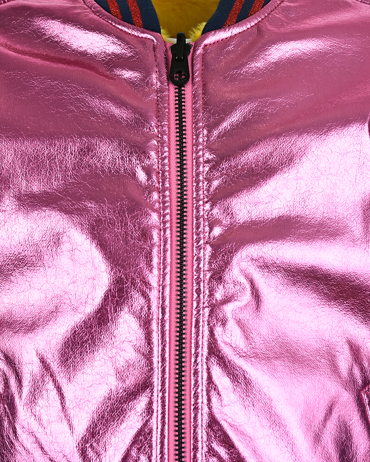 Двухстороняя куртка с эффектом металлик Little Marc Jacobs детская, размер 116, цвет розовый - фото 4