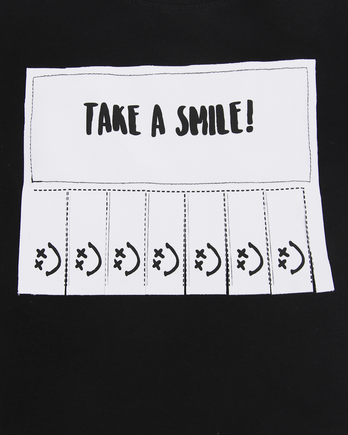 Черная футболка с принтом "take a smile" Yporque детская, размер 116, цвет черный - фото 3