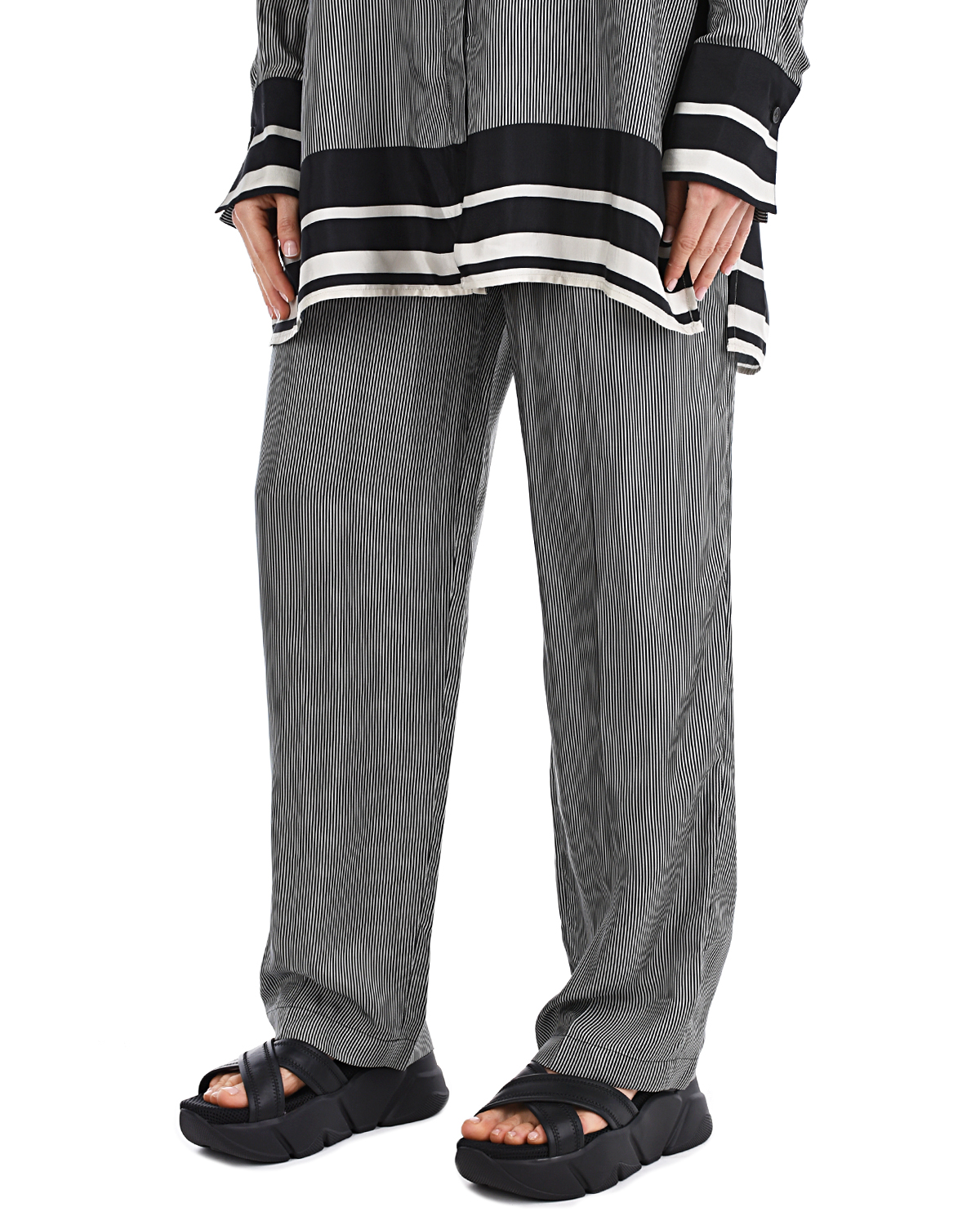 Серые брюки в тонкую полоску Joseph, размер 40, цвет мультиколор - фото 8