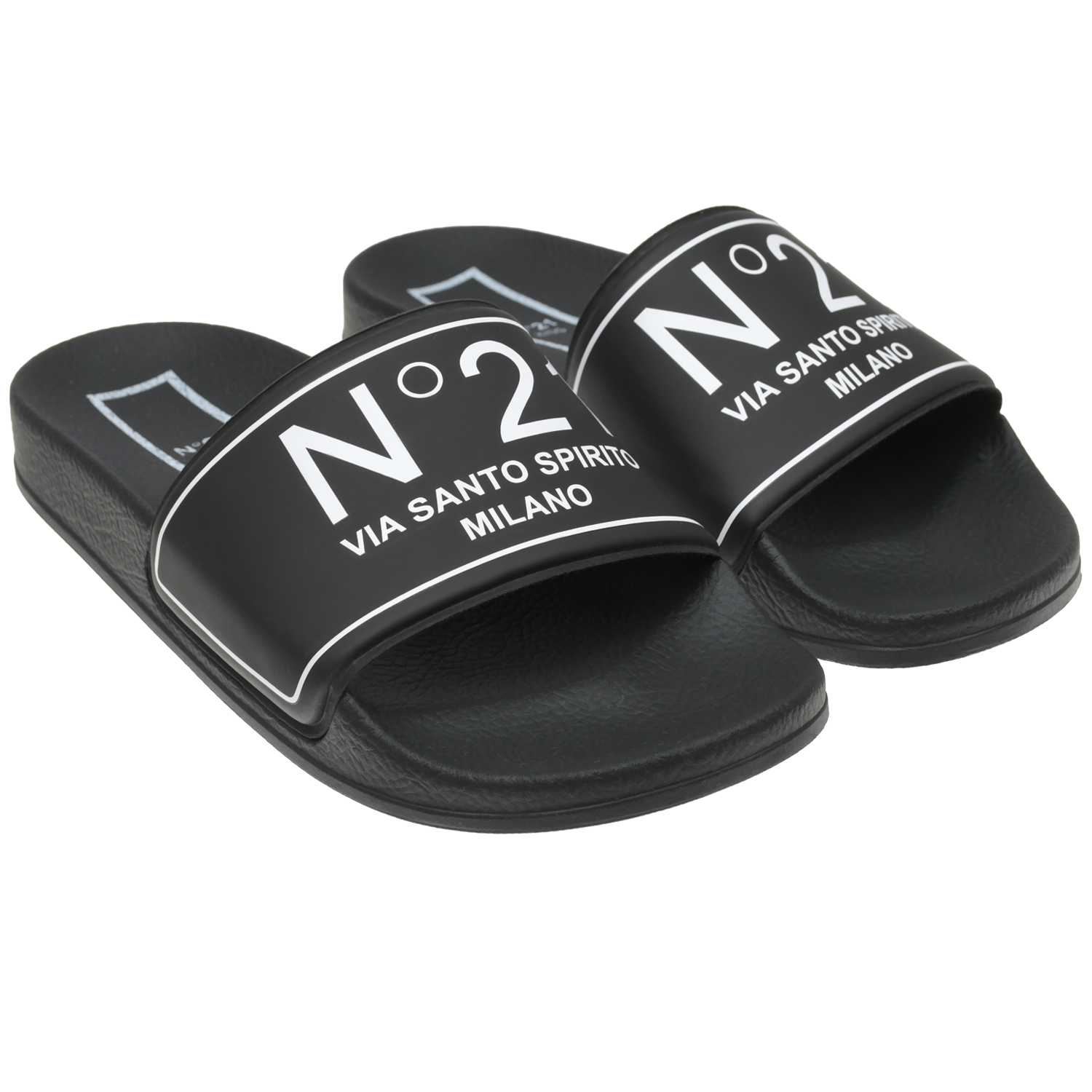 Черные шлепанцы с контрастным лого No. 21 черные сандалии с лого bikkembergs