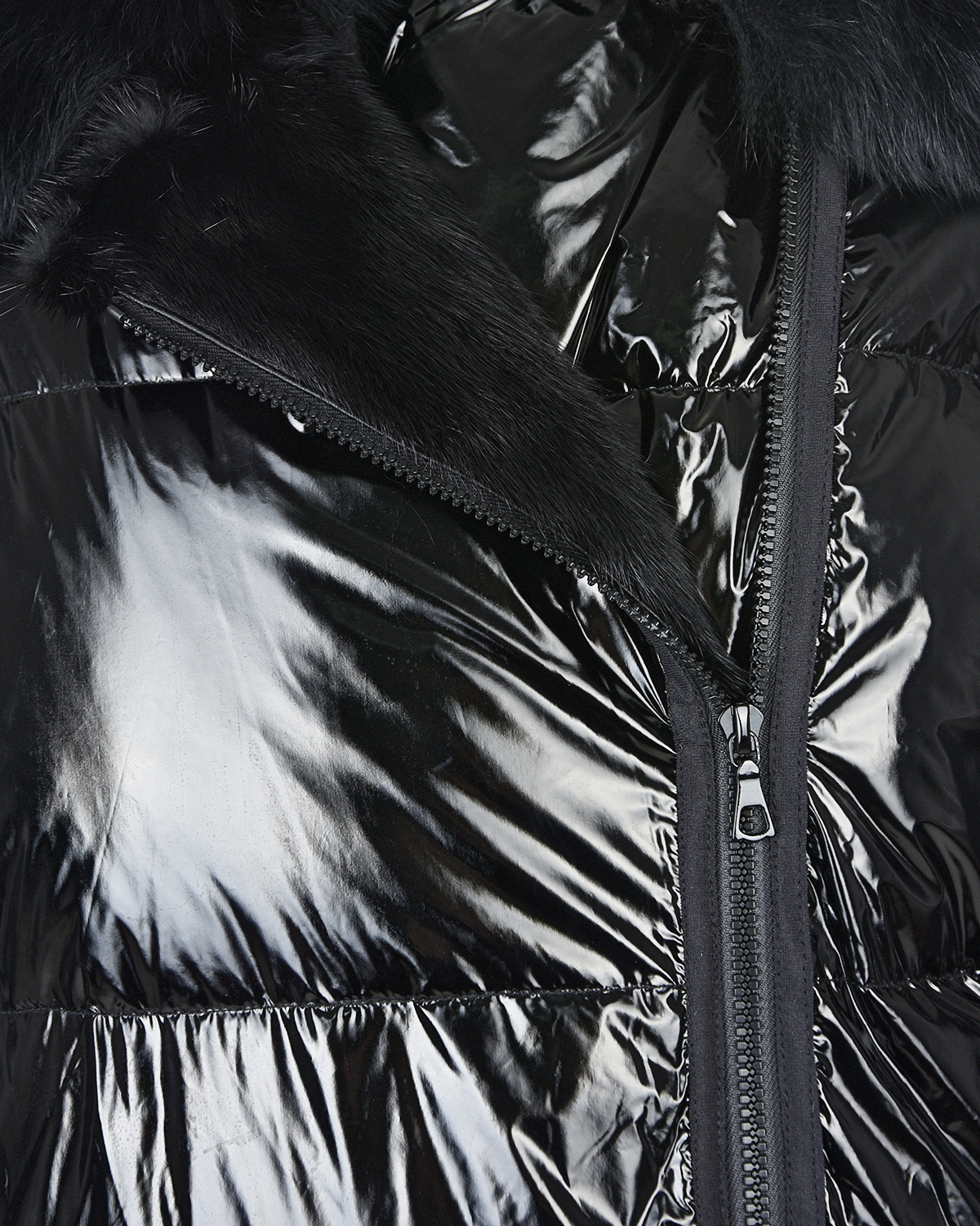 Пальто-пуховик с отделкой из меха норки Yves Salomon, размер 38, цвет черный - фото 4