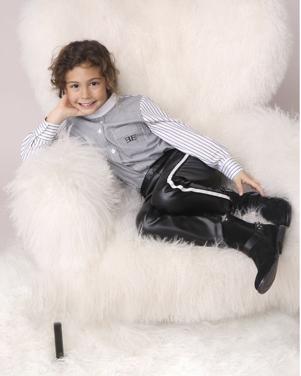Черные брюки из эко-кожи Ermanno Scervino детские, размер 152, цвет черный - фото 2
