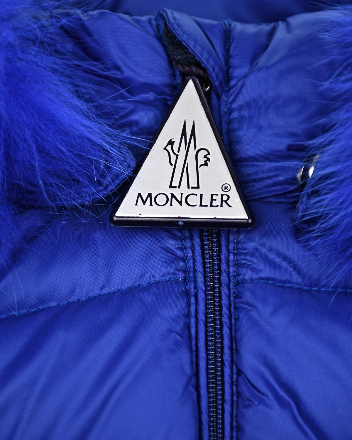Синее пальто с опушкой в тон Moncler детское - фото 3