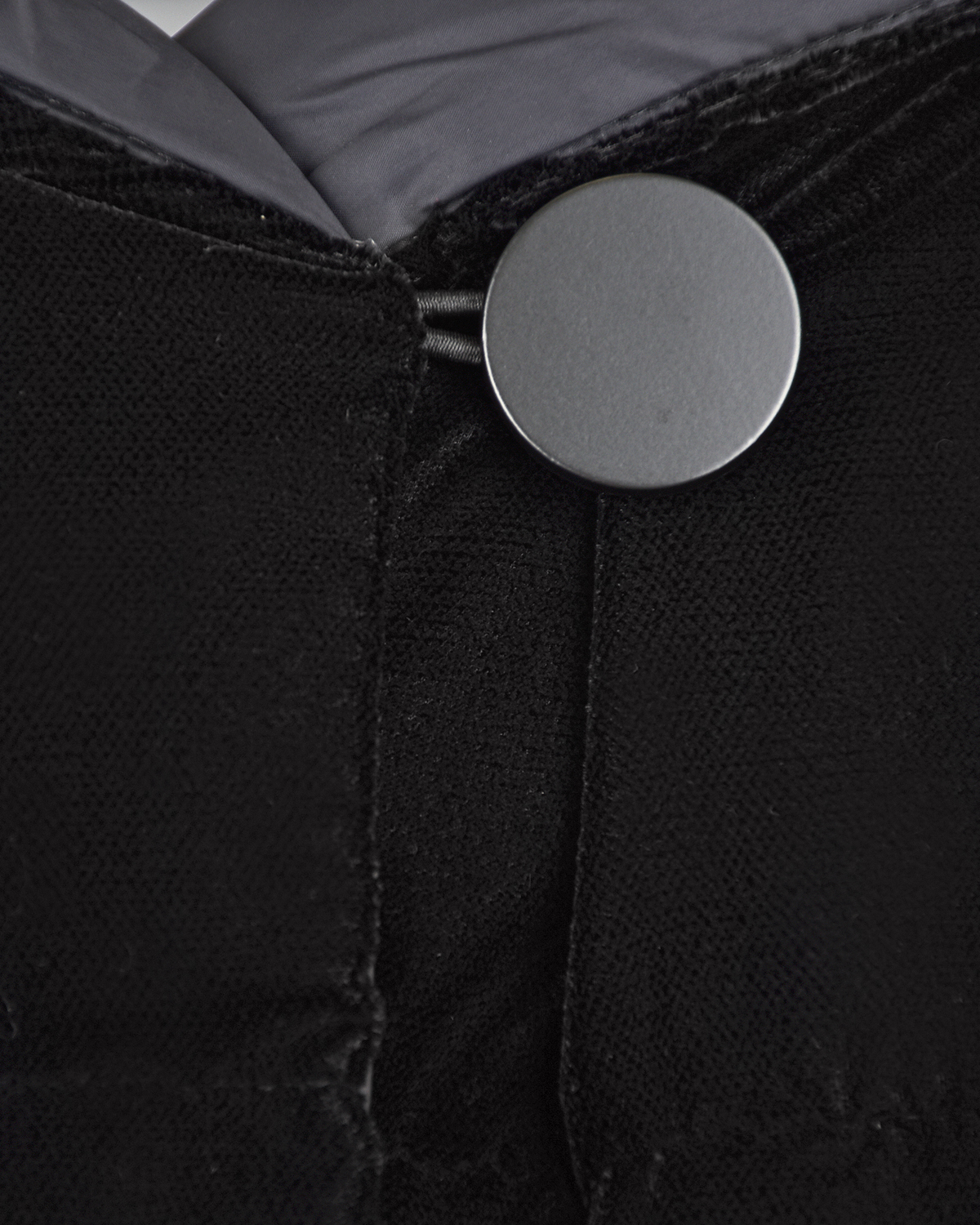 Бархатная куртка с застежкой на пуговицу Emporio Armani детская, размер 152, цвет черный - фото 3