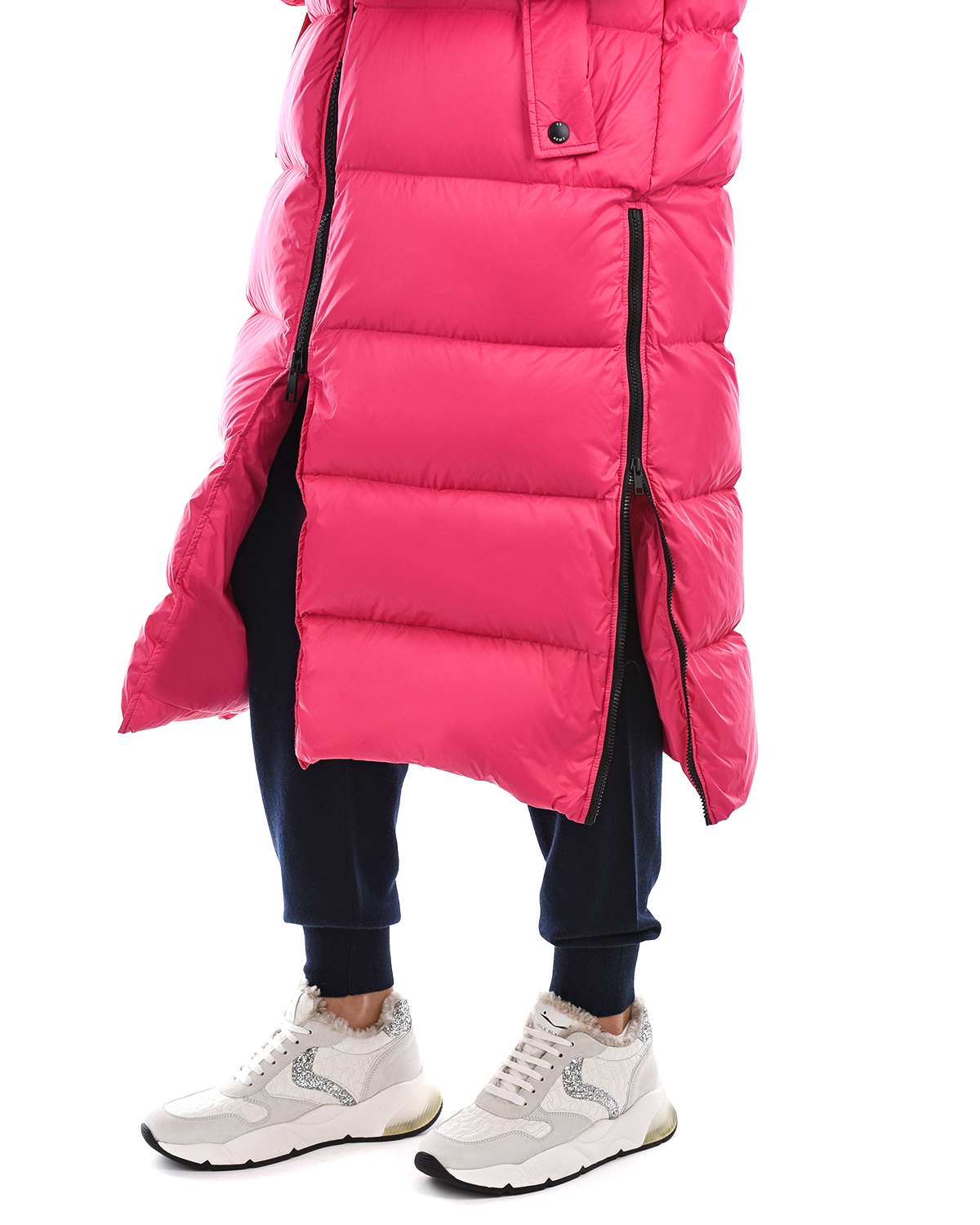 Розовое пальто-пуховик с меховой отделкой Yves Salomon, размер 36, цвет нет цвета - фото 10