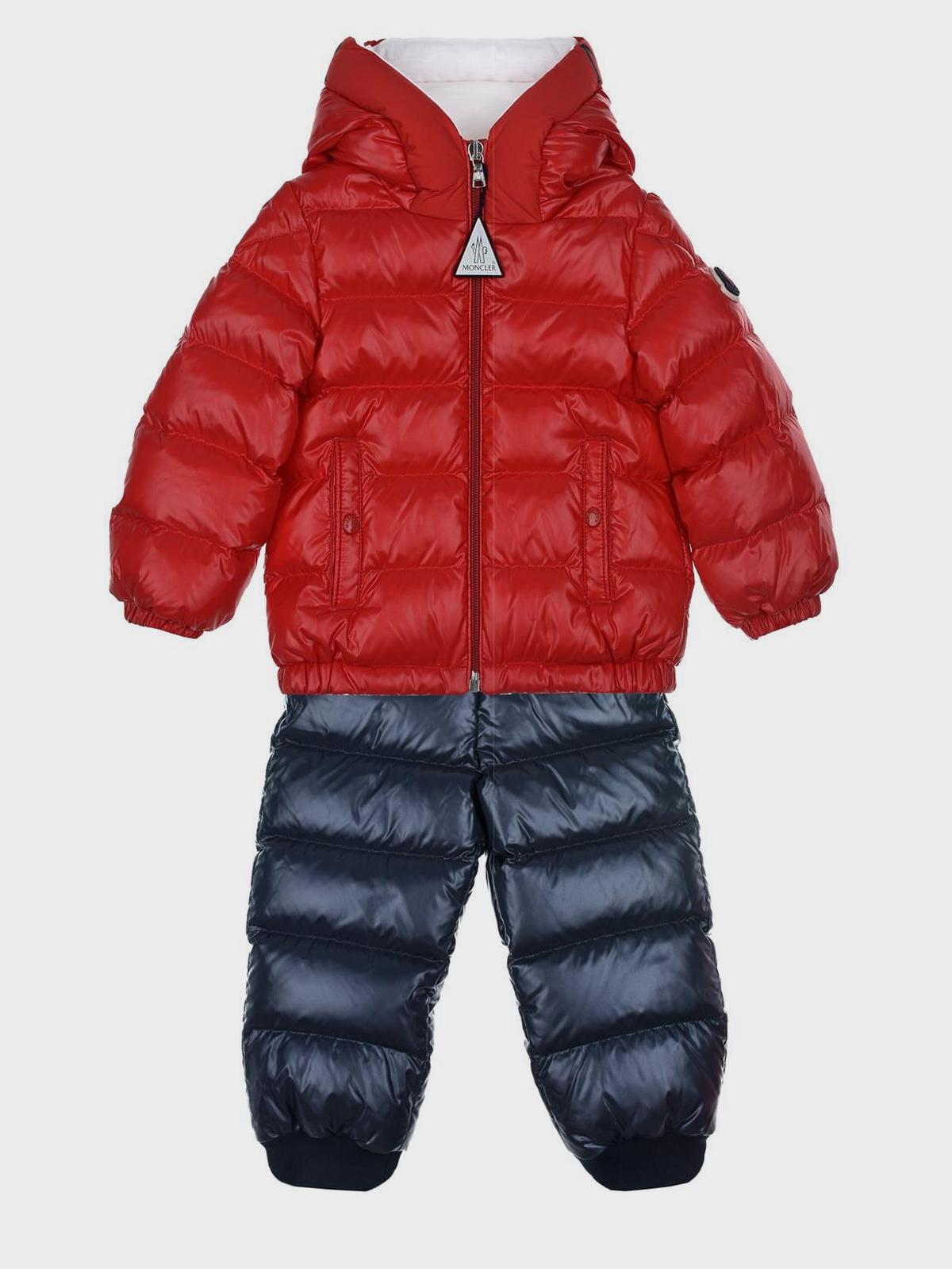 Комплект: красная куртка и синие брюки Moncler детский, размер 86, цвет мультиколор - фото 1