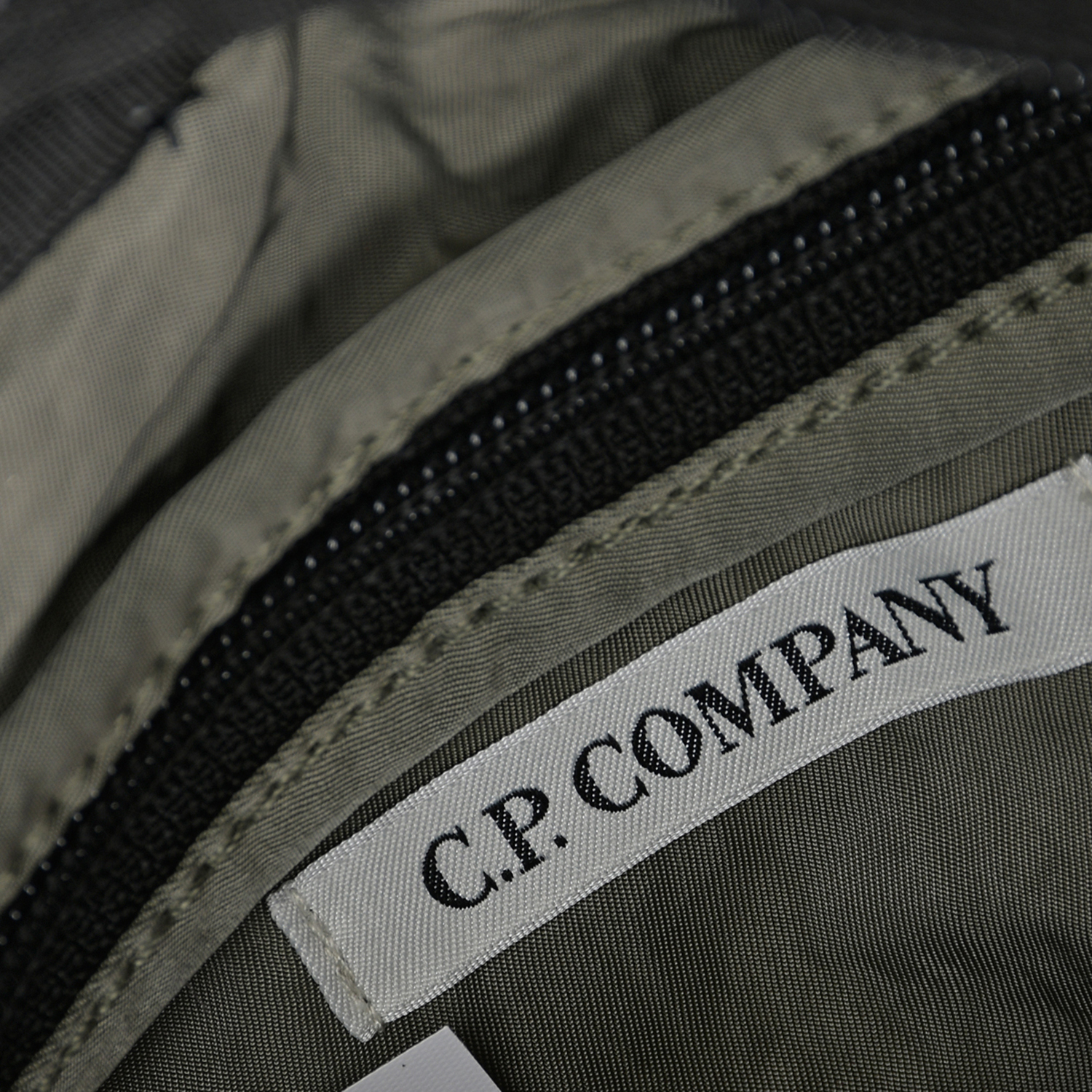 Серая поясная сумка CP Company детская, размер unica, цвет хаки - фото 5