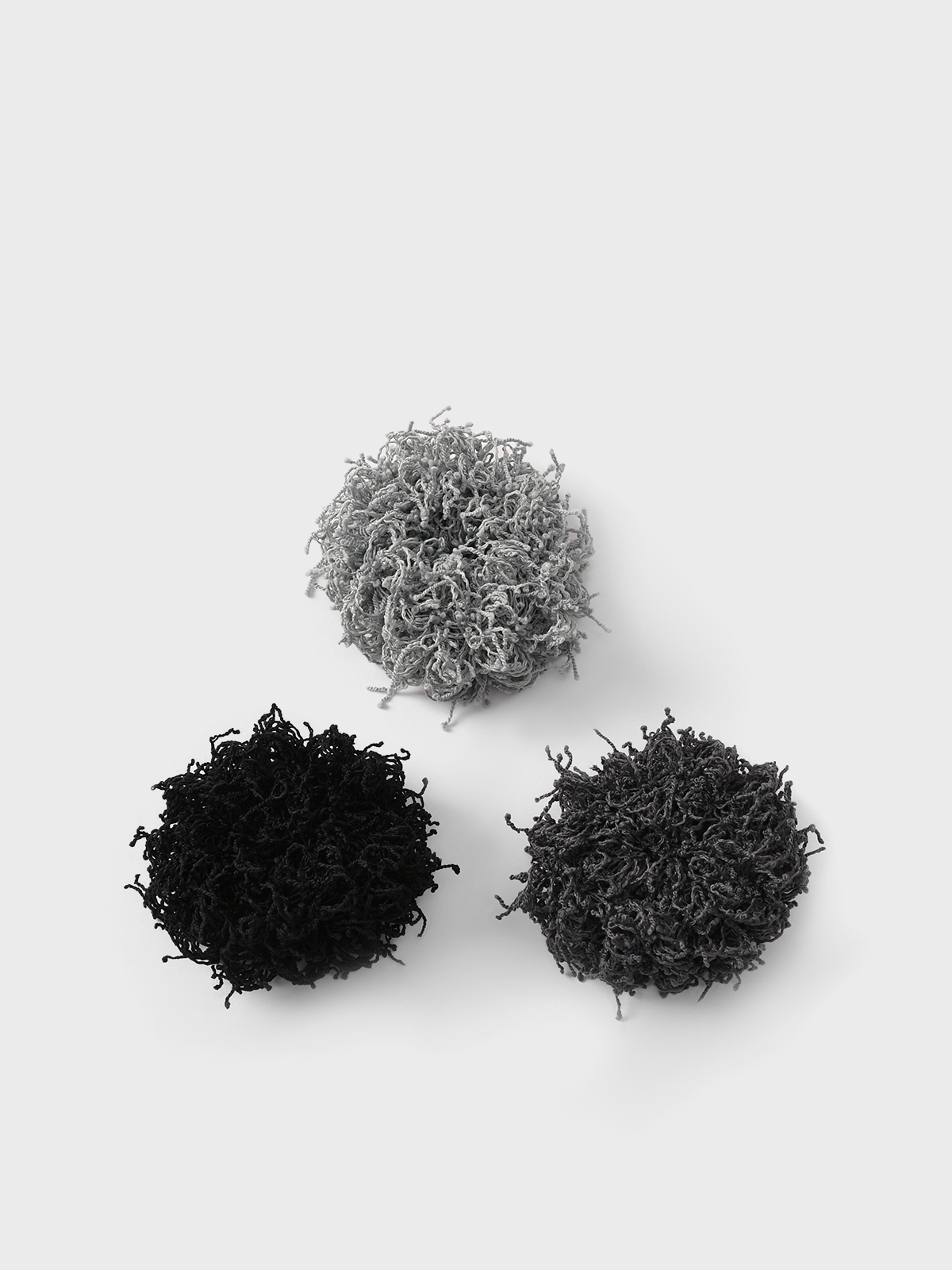 Набор резинок для волос цвет черный 3 шт Tais 699₽