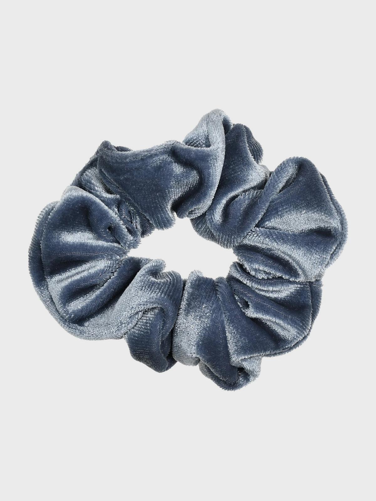 Голубая бархатная резинка Rena Chris 499₽