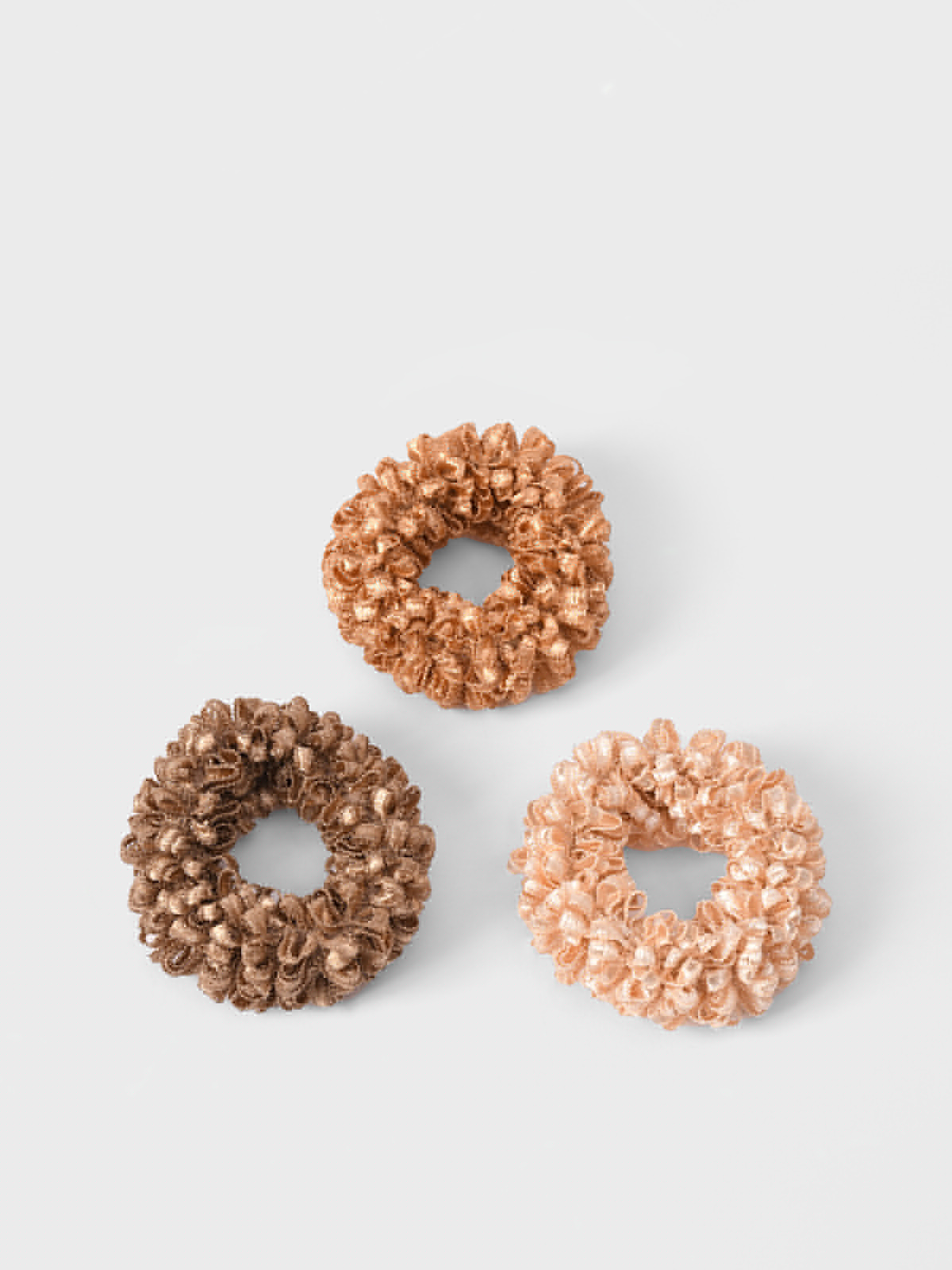 Набор резинок для волос цвет бежевый 3 шт Tais 699₽