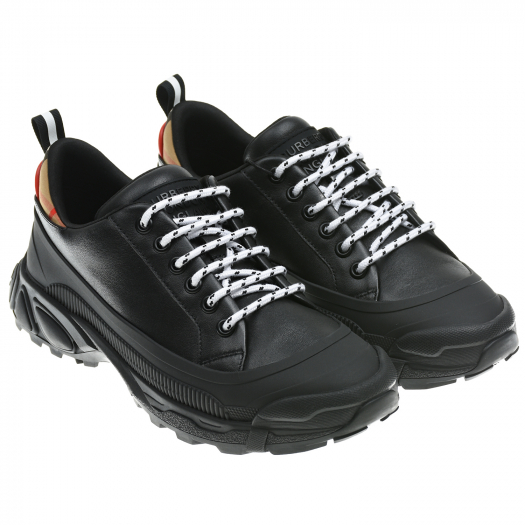 Черные кроссовки из кожи Burberry | Фото 1