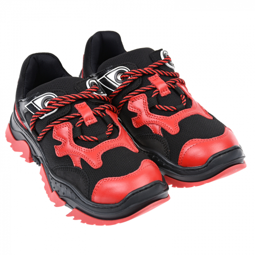 Черные кроссовки с красными вставками  | Фото 1