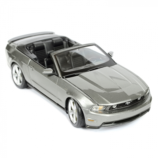 Машина Maisto Ford Mustang GT Converible 1:18  | Фото 1