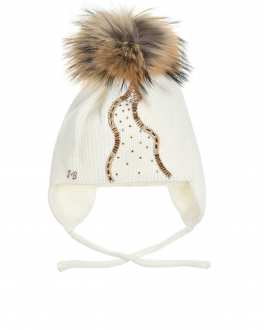 Белая шапка с меховым помпоном, стразами и вышивкой бисером Joli Bebe Белый, арт. B5340HD 57 | Фото 1