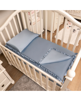 Комплект постельного белья для новорожденных из натурального шелка Mulberry с декором, Teddy Bear SALON DE SILK , арт. CHBL21SILK_TEDDY_голубой | Фото 2