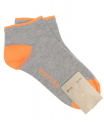 Серые носки с оранжевой отделкой