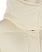 Белая куртка с меховой отделкой Yves Salomon | Фото 14