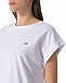Белая футболка с золотым лого  | Фото 8
