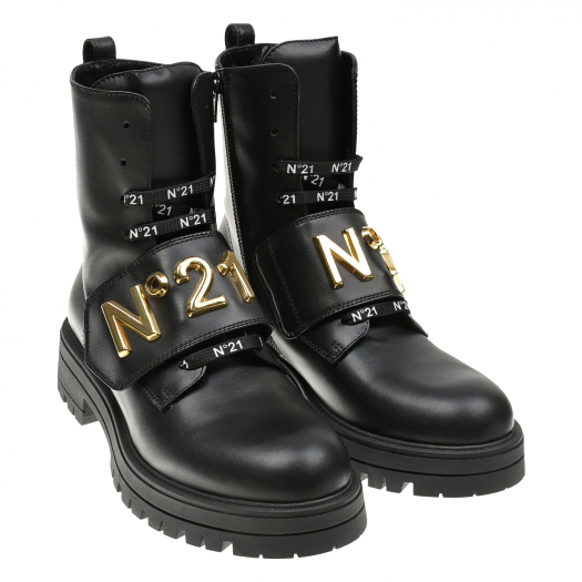 Высокие черные ботинки с металлическим лого No. 21 | Фото 1